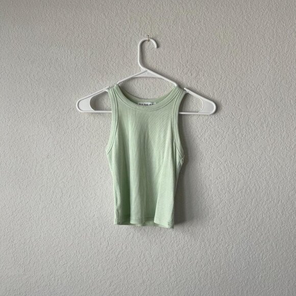 revolve keylime green basic tank🍈🪐✨ - Picture 1 of 7